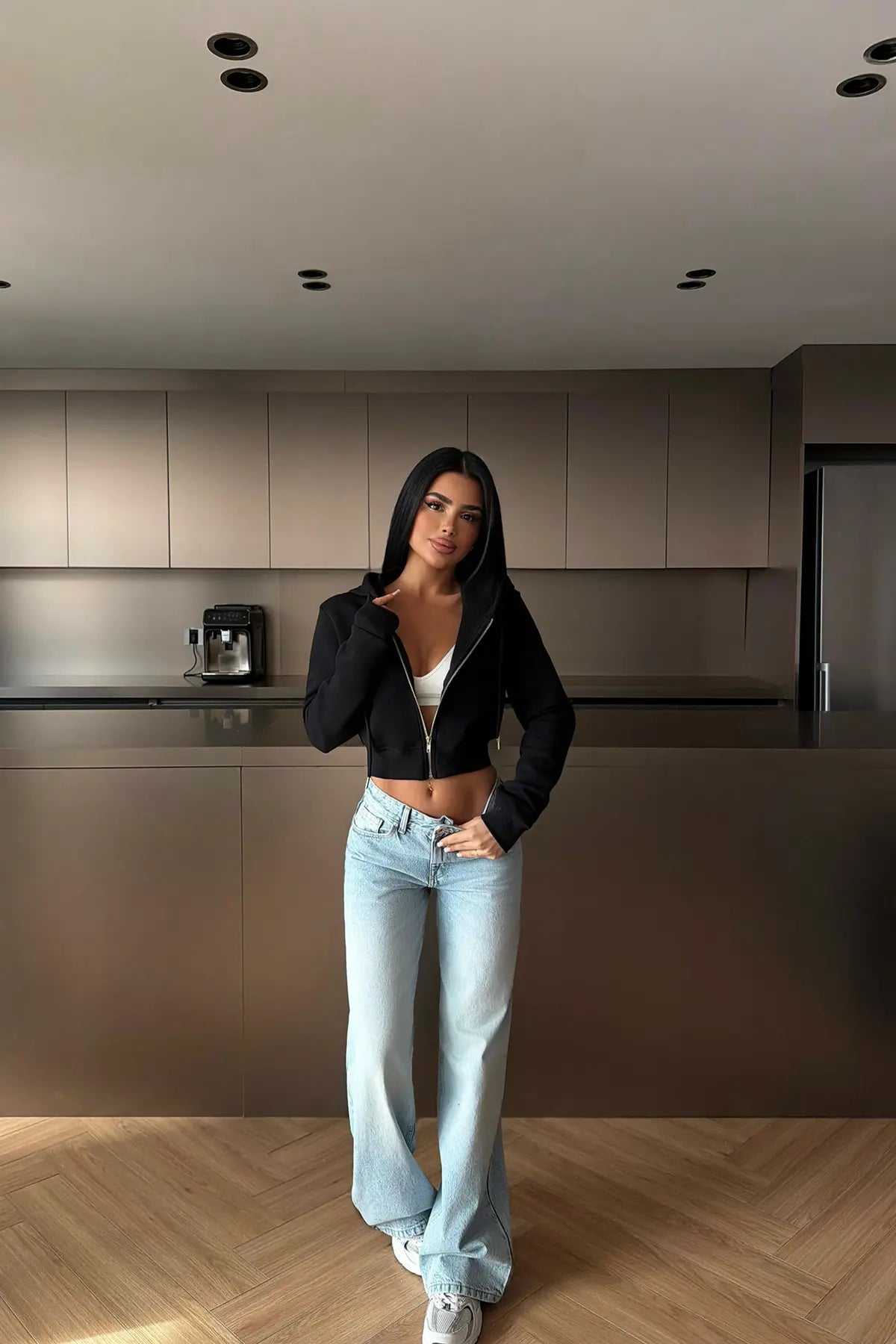 Siyah Crop Kesim Hırka