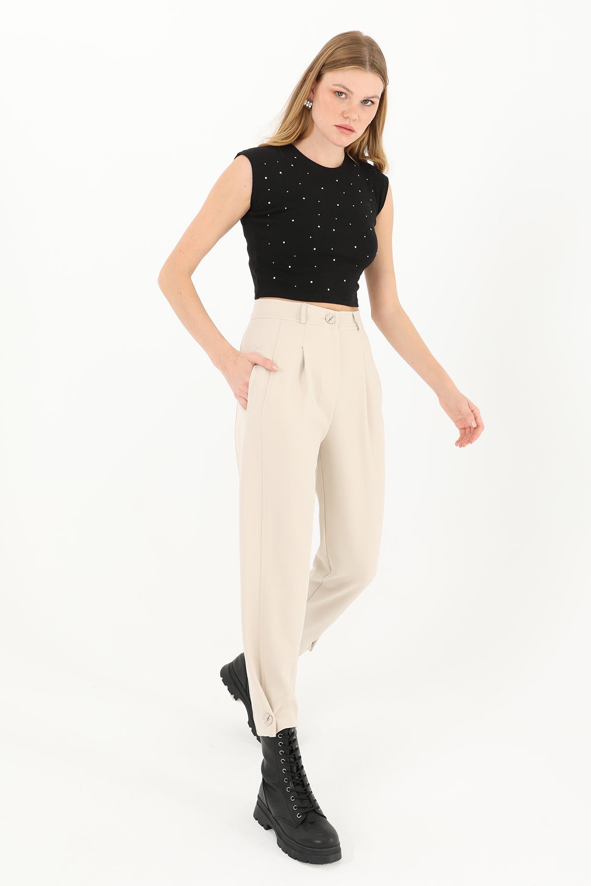 Kadın Önden Pleli Paçası Düğmeli Pantolon  - 18123PNT - BEIGE
