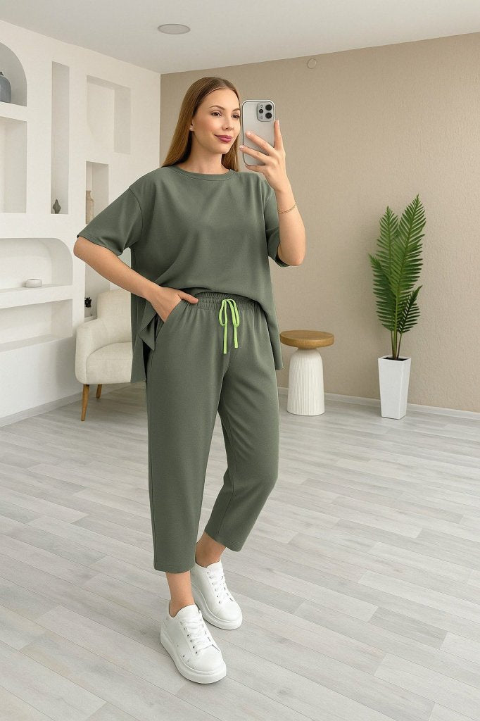 Kadın Kısa Kollu Bisiklet Yaka Viskon Iki Iplik Bluz Ve Pantolon Ikili Takım , 35551