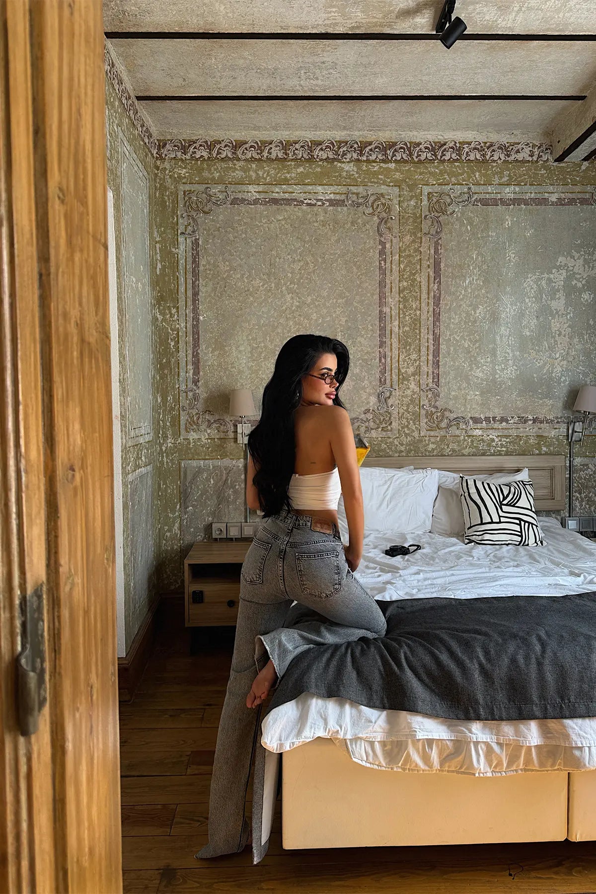 Gri Yüksek Bel Jean