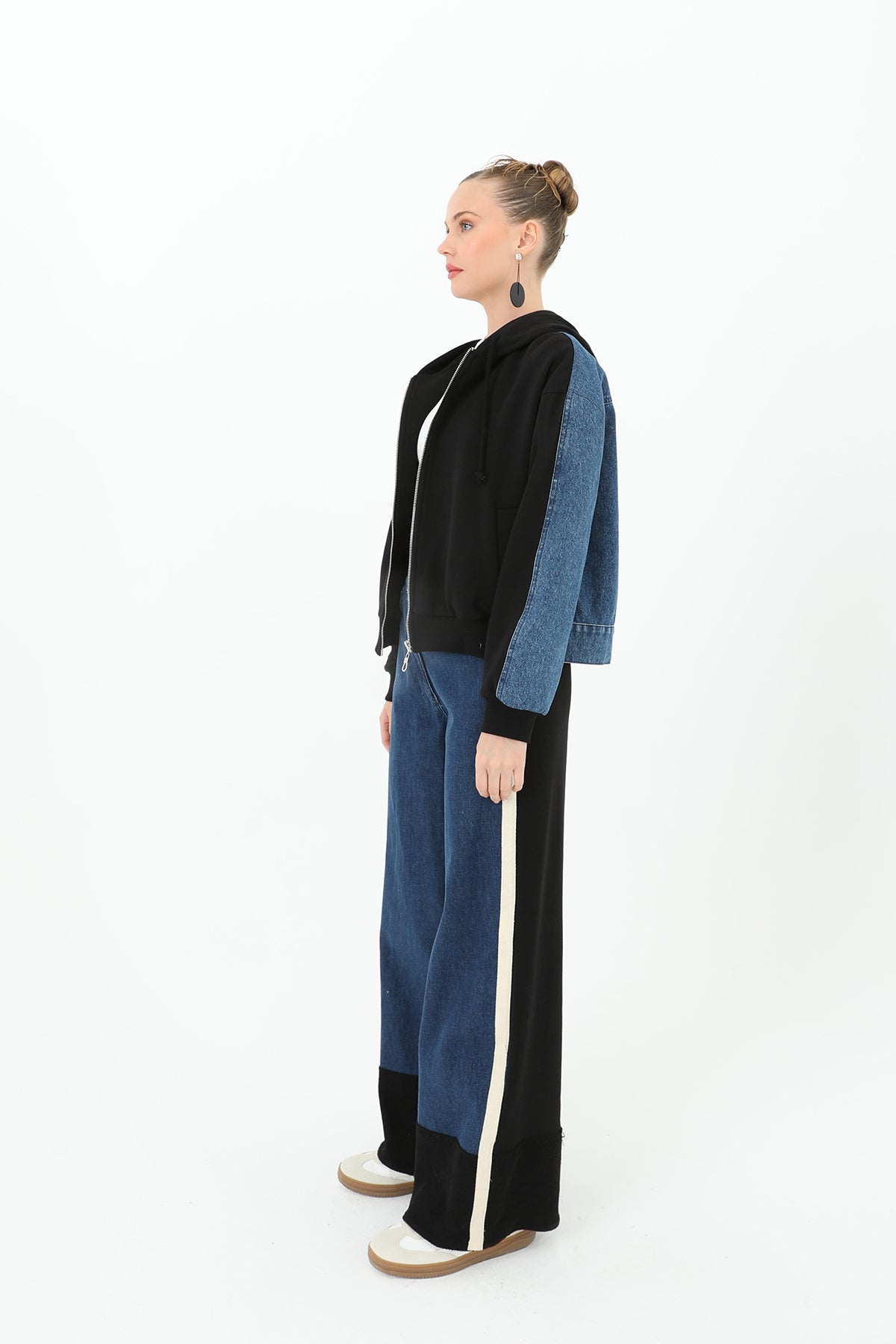 Kadın Paça Triko Detaylı Geniş Paça Kot Pantolon  - 31994PNT