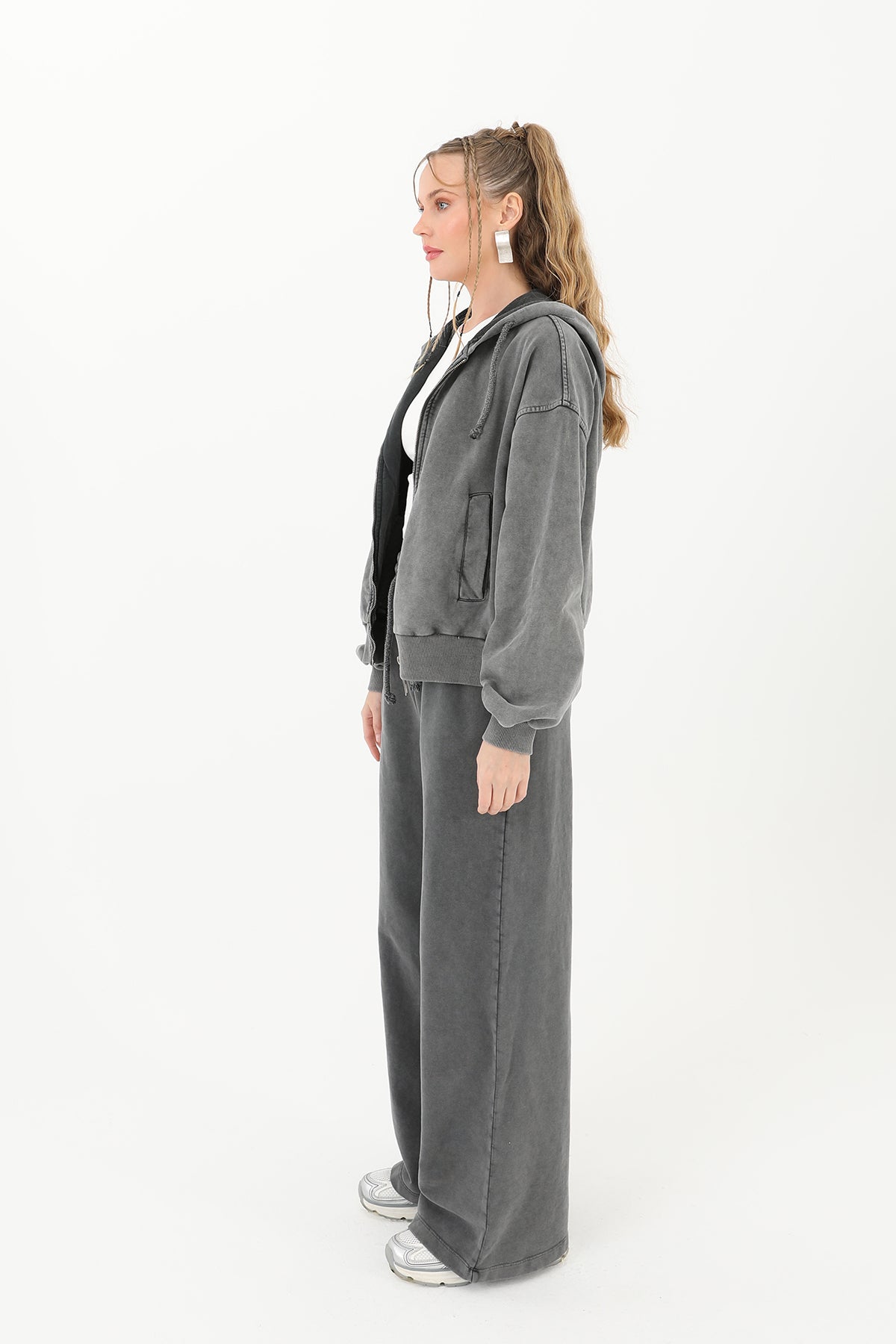 Kadın Fermuarlı Kapüşonlu Eskitme Sweatshirt - 32064SWT