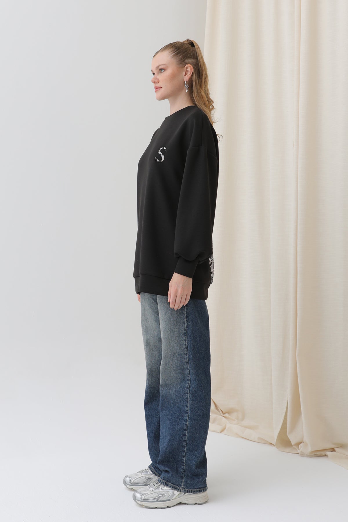 Kadın Arkası Leopar Detaylı Sweatshirt-32112SWT