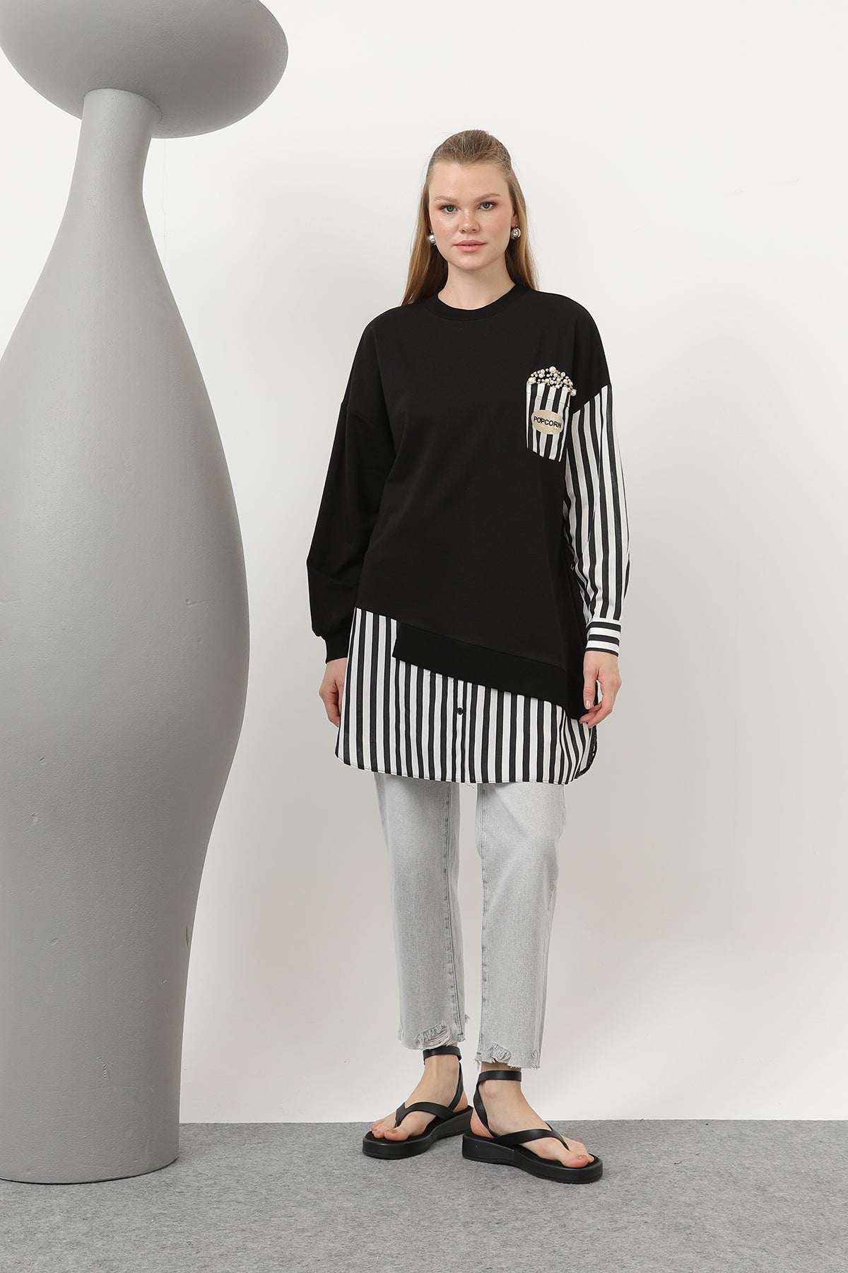 Kadın Önü Pop Corn Baskılı ve Boncuk İşlemeli Çizgi Garnili Tunik - 10651TUN - BLACK-BLACK