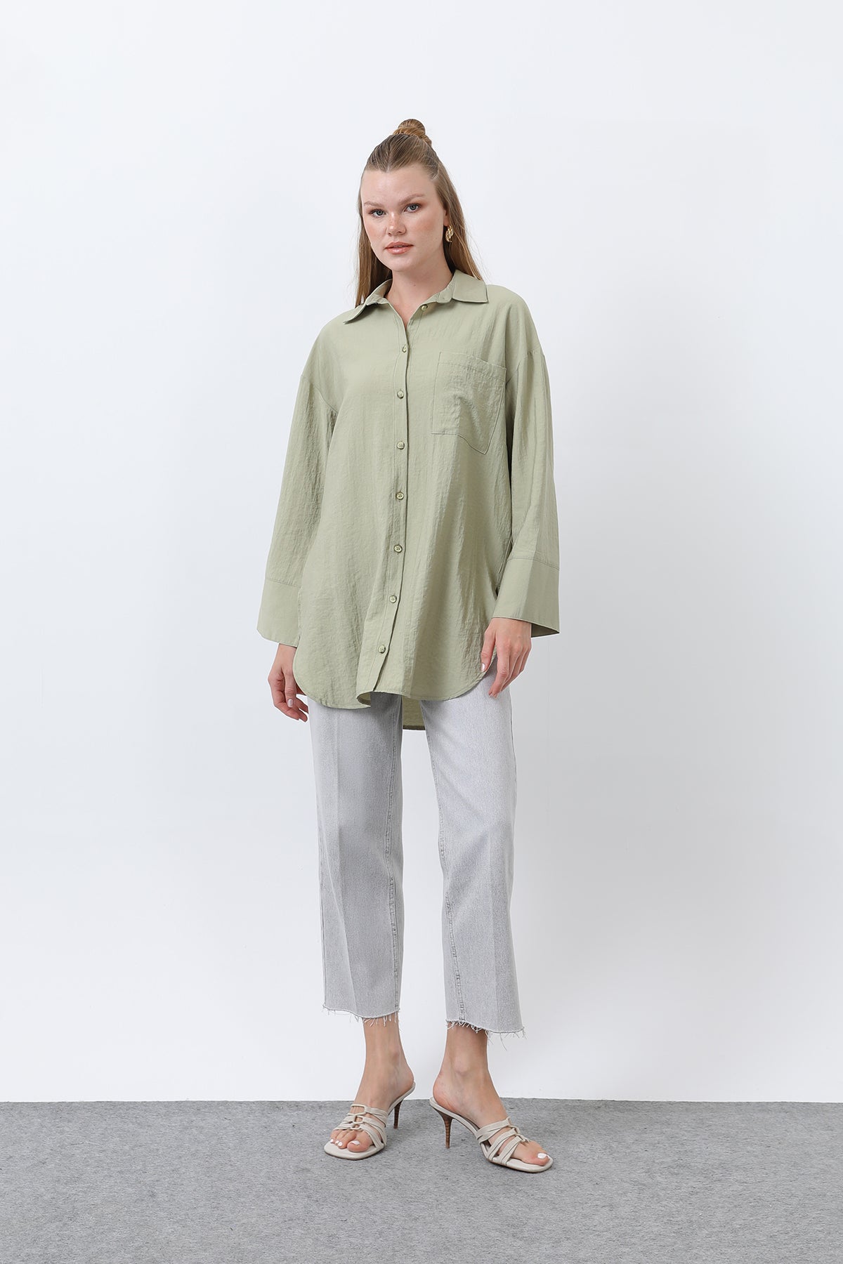 Kadın Arkası Katlı Büzgülü Gömlek - 10688GML - OLIVE