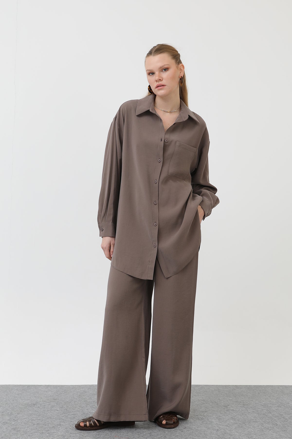 Kadın Arkası Robalı Gömlek Pantolon Takım - 14296TKS - MINK