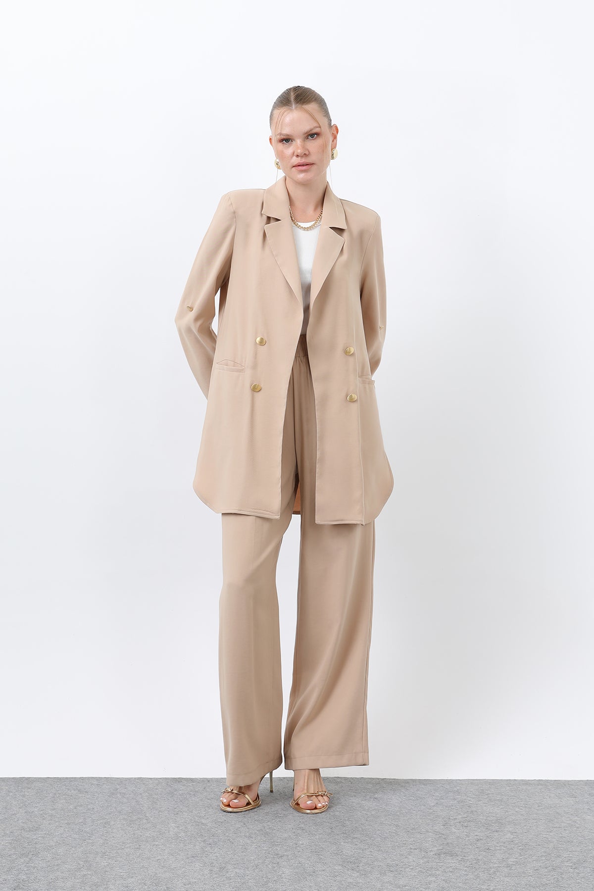 Kadın Düğme Detaylı Pantolonlu Blazer Ceket Takım - 14321TKM - CAMEL
