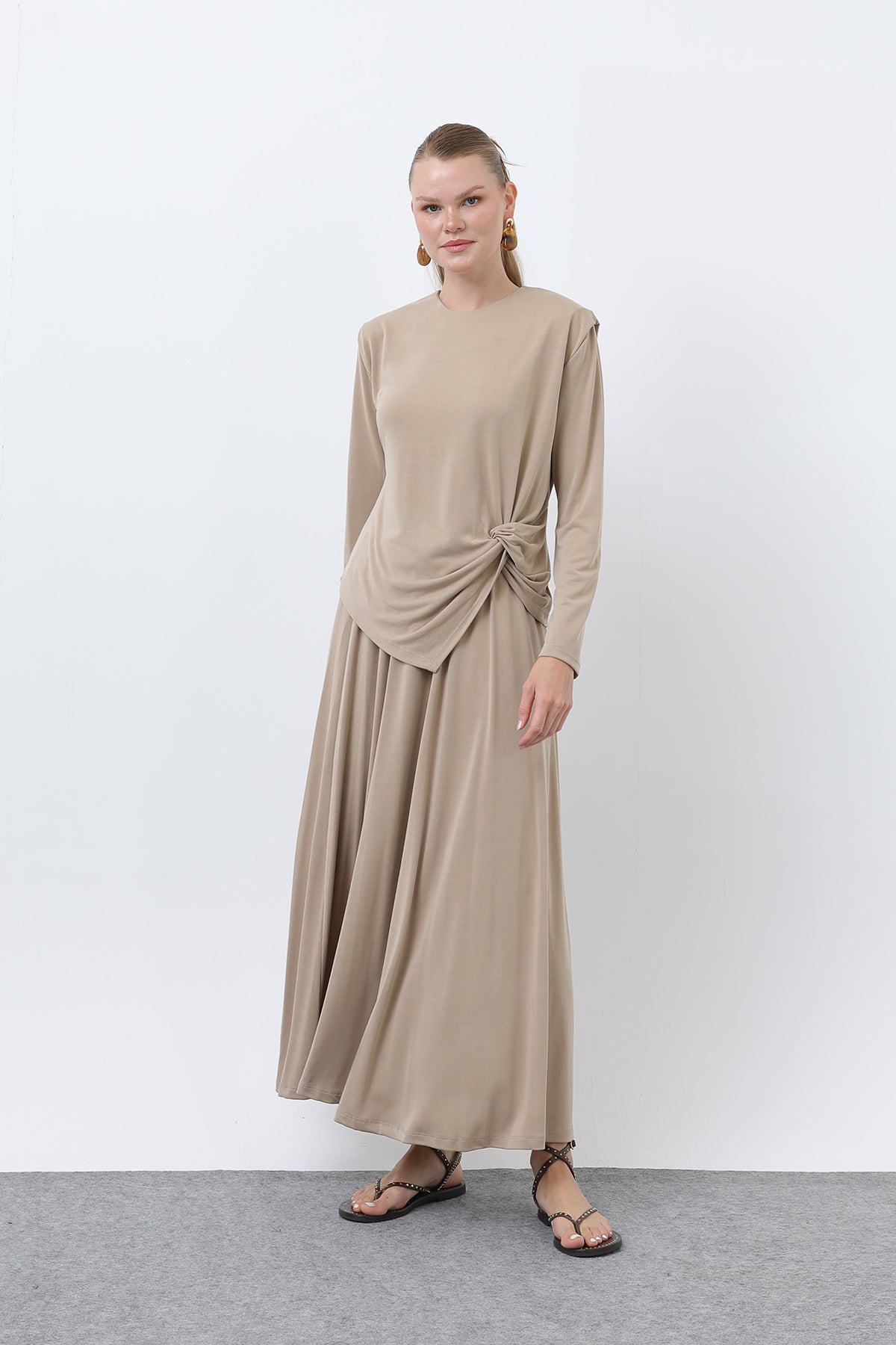 Kadın Önü Düğümlü Vatka Detaylı Etekli Takım - 14347TKS - BEIGE