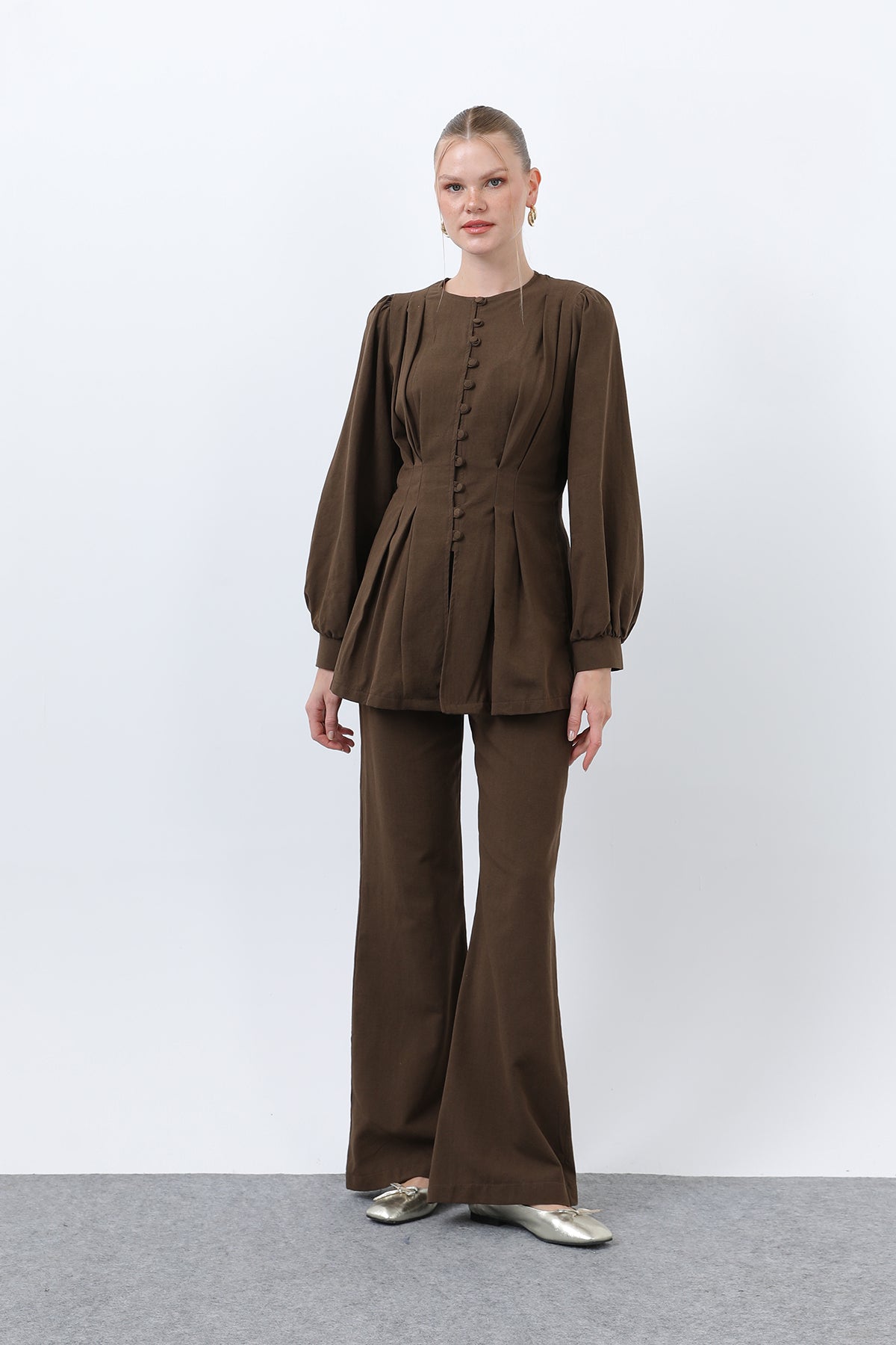 20687 - BROWN