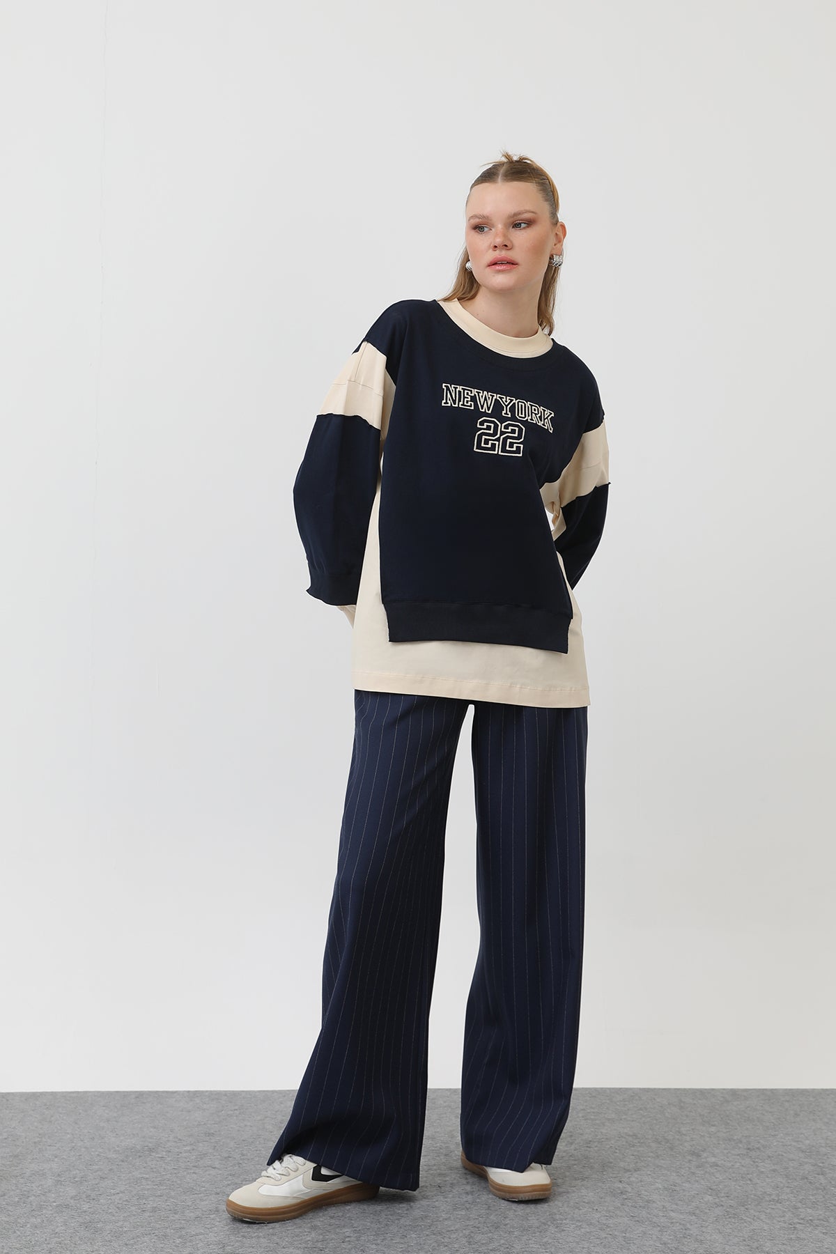 Kadın Önü Nakışlı Sweat - 32121SWT - BEIGE-NAVY