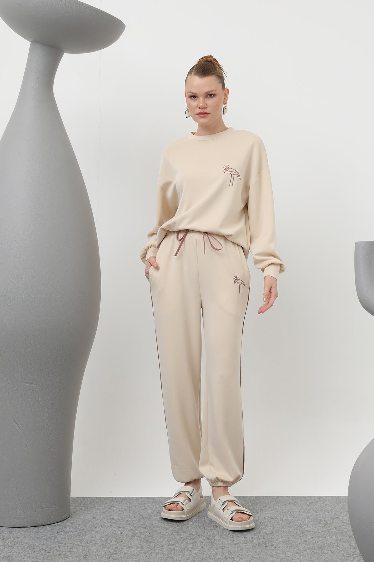 Kadın Kuğu Nakışlı Eşofman Takım - 32162TKS - BEIGE-ROSE
