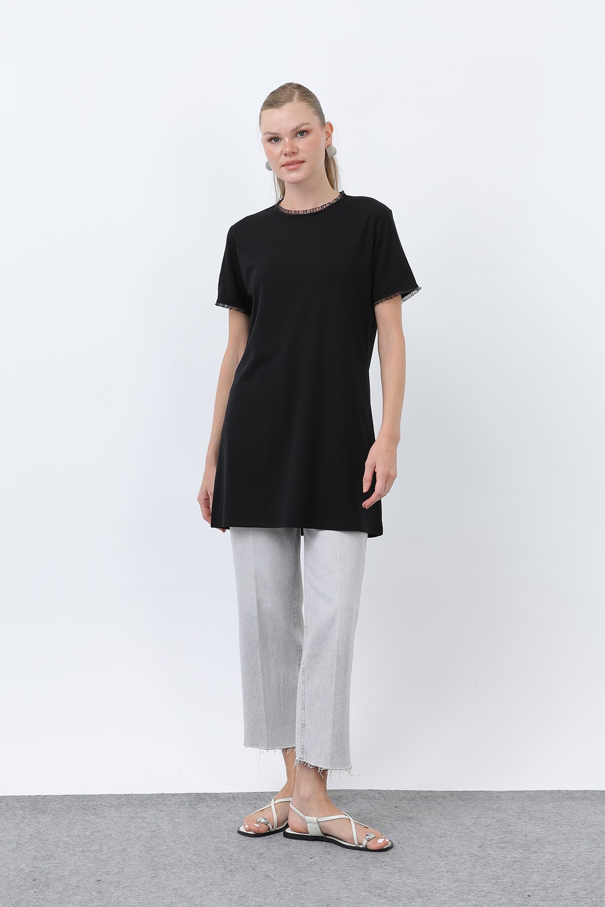Kadın Minimalist Ribana Detaylı Basic T-Shirt

-40013TSH - BLACK