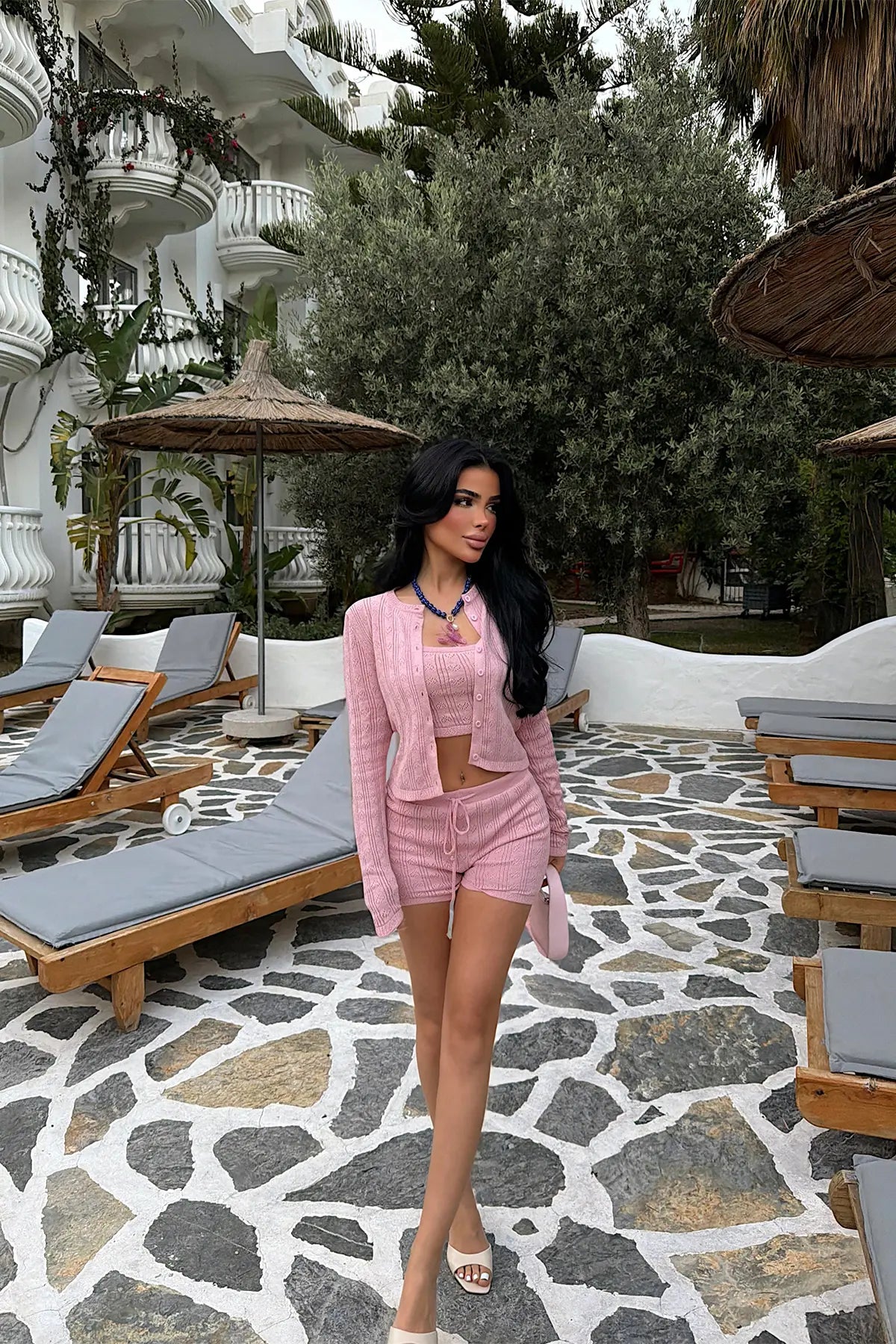 Pembe Şortlu Takım