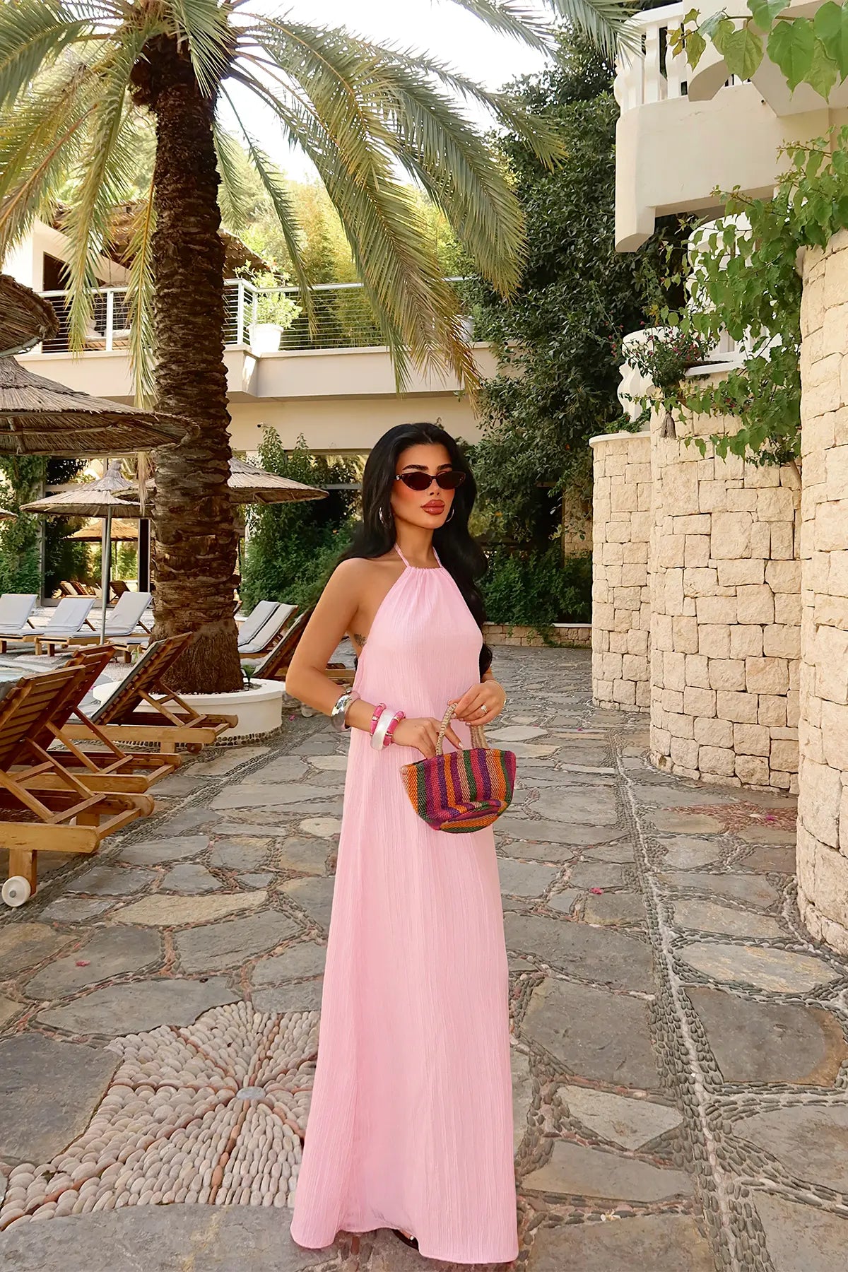 Pembe Halter Yaka Elbise