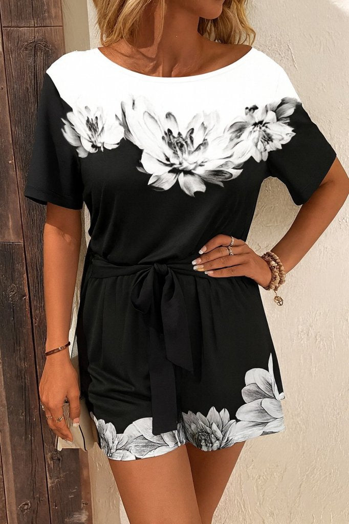 Kadın Tek Omuzu Açık çiçek Desenli Beli Kuşaklı Iki Iplik Mini Short Tulum, 36708