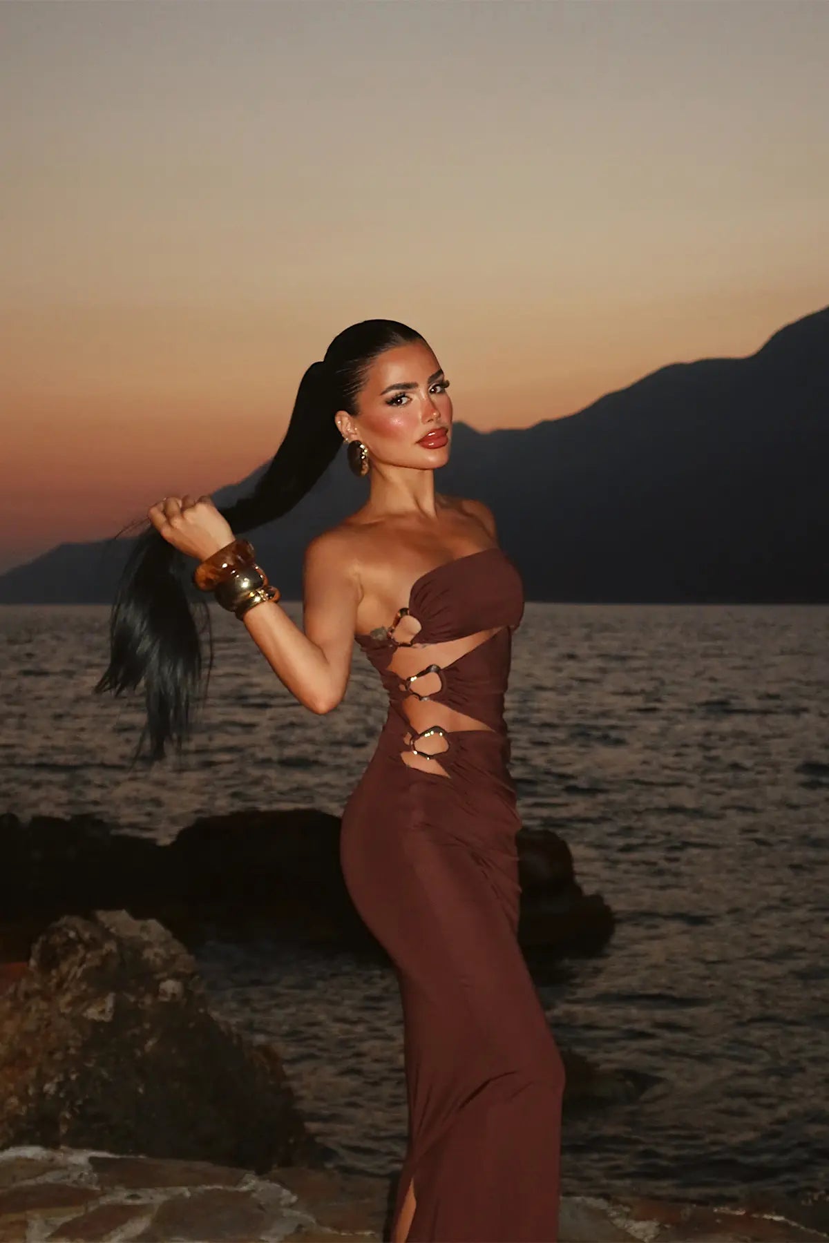 Acı Kahve Toka Detay Elbise