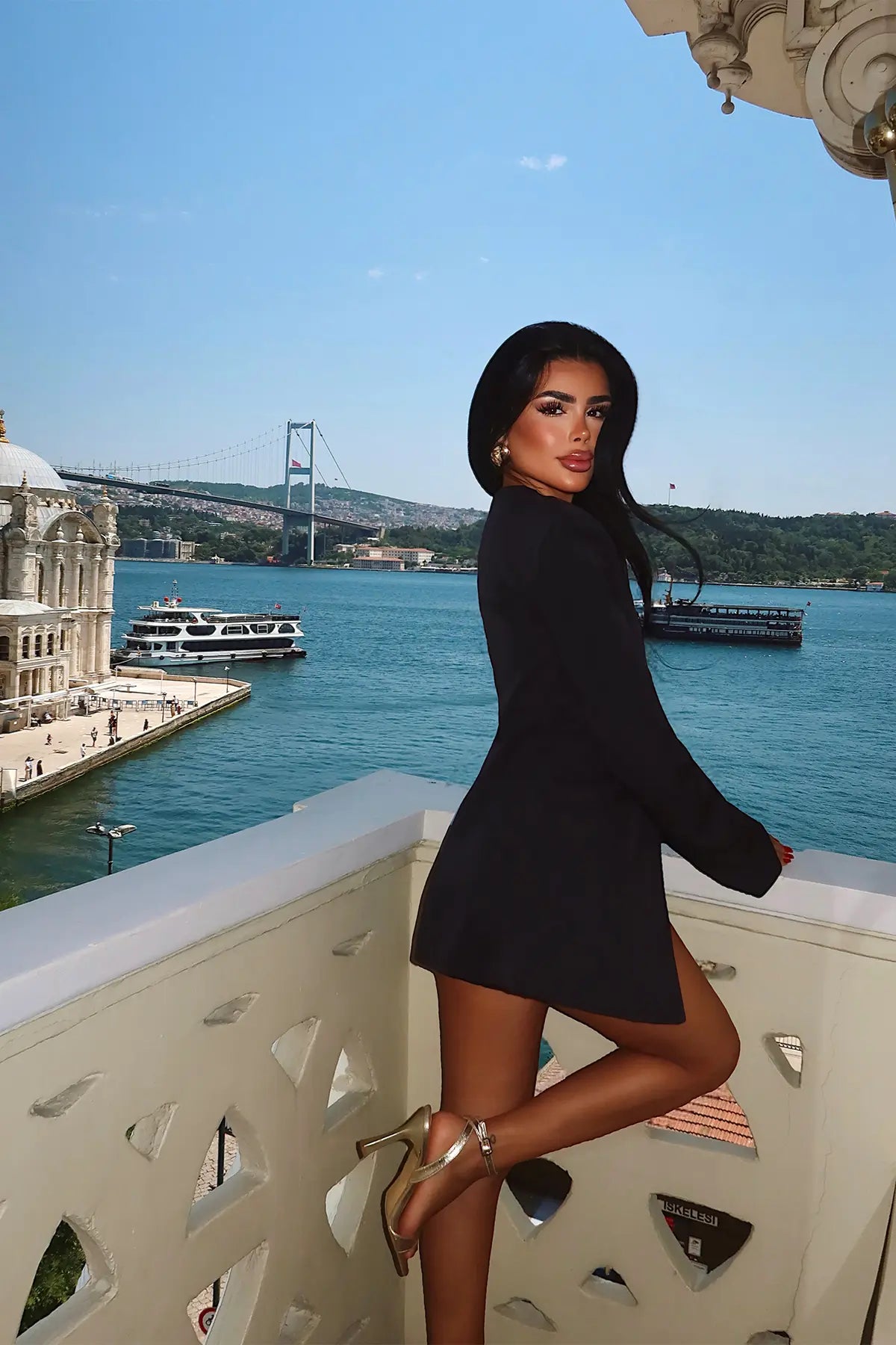 Siyah Şortlu Takım