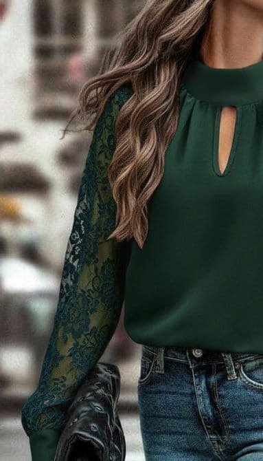 Kadın Uzun Kollu Göğüs Pencere Detay Yaka Boğazlı Kolları Tüllü Sandy Bluz, 38793