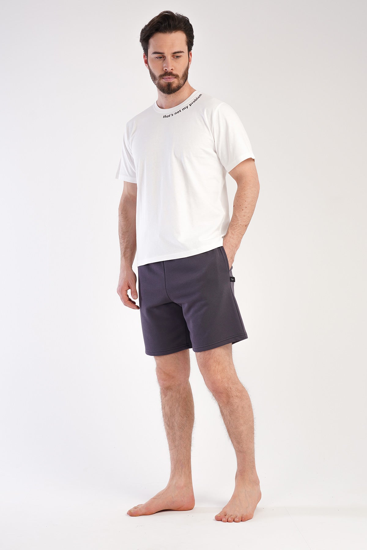 Man Three Yarn Whity Short Set