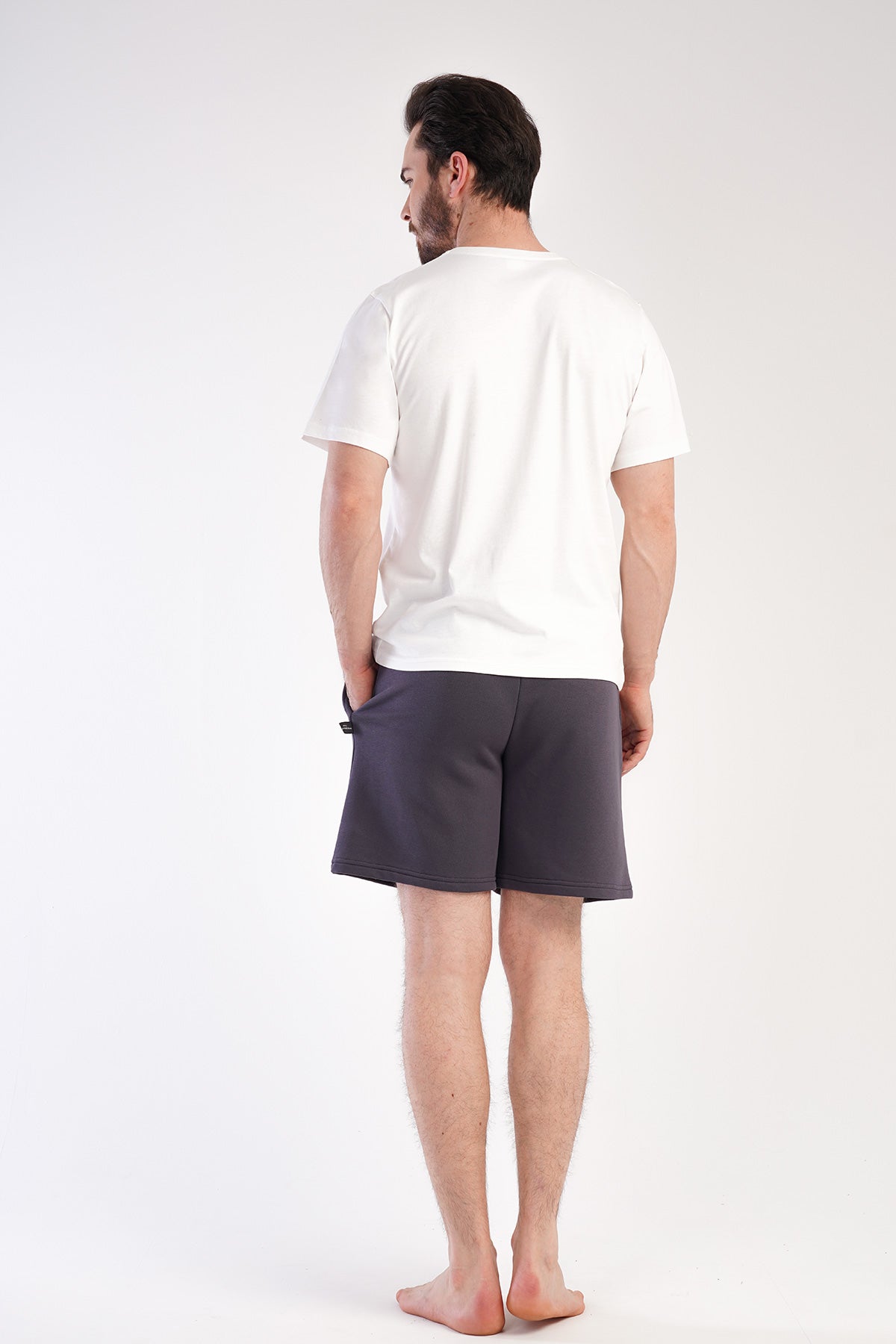 Man Three Yarn Whity Short Set