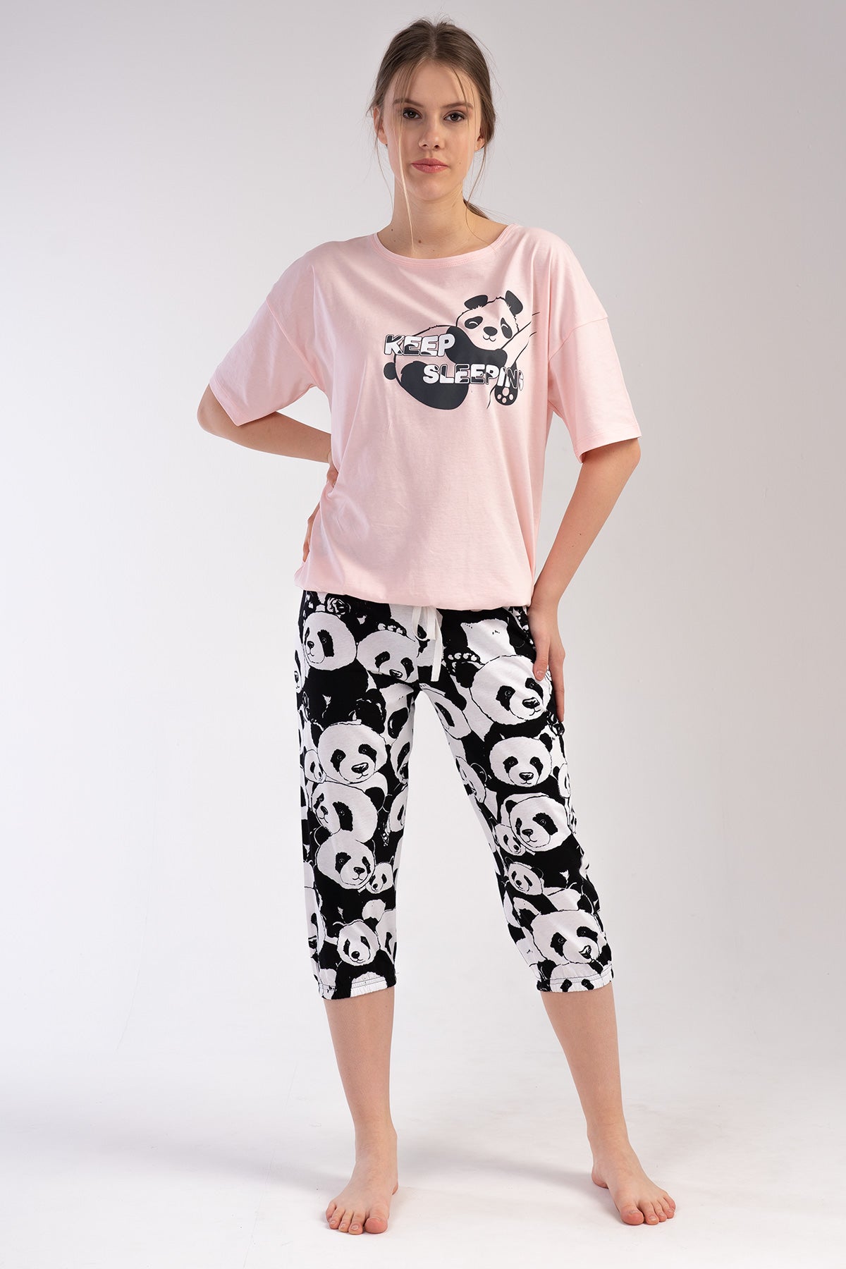 Woman Keep Sleeping Capri Set