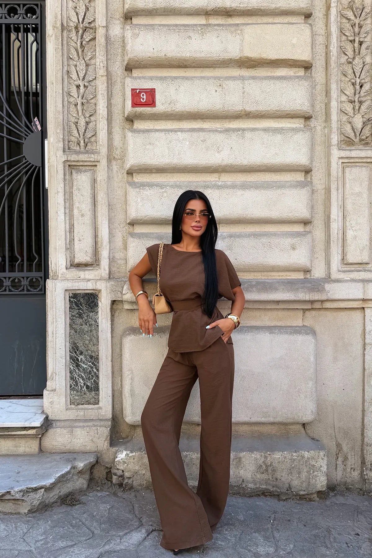Kahverengi  Pantolonlu Takım