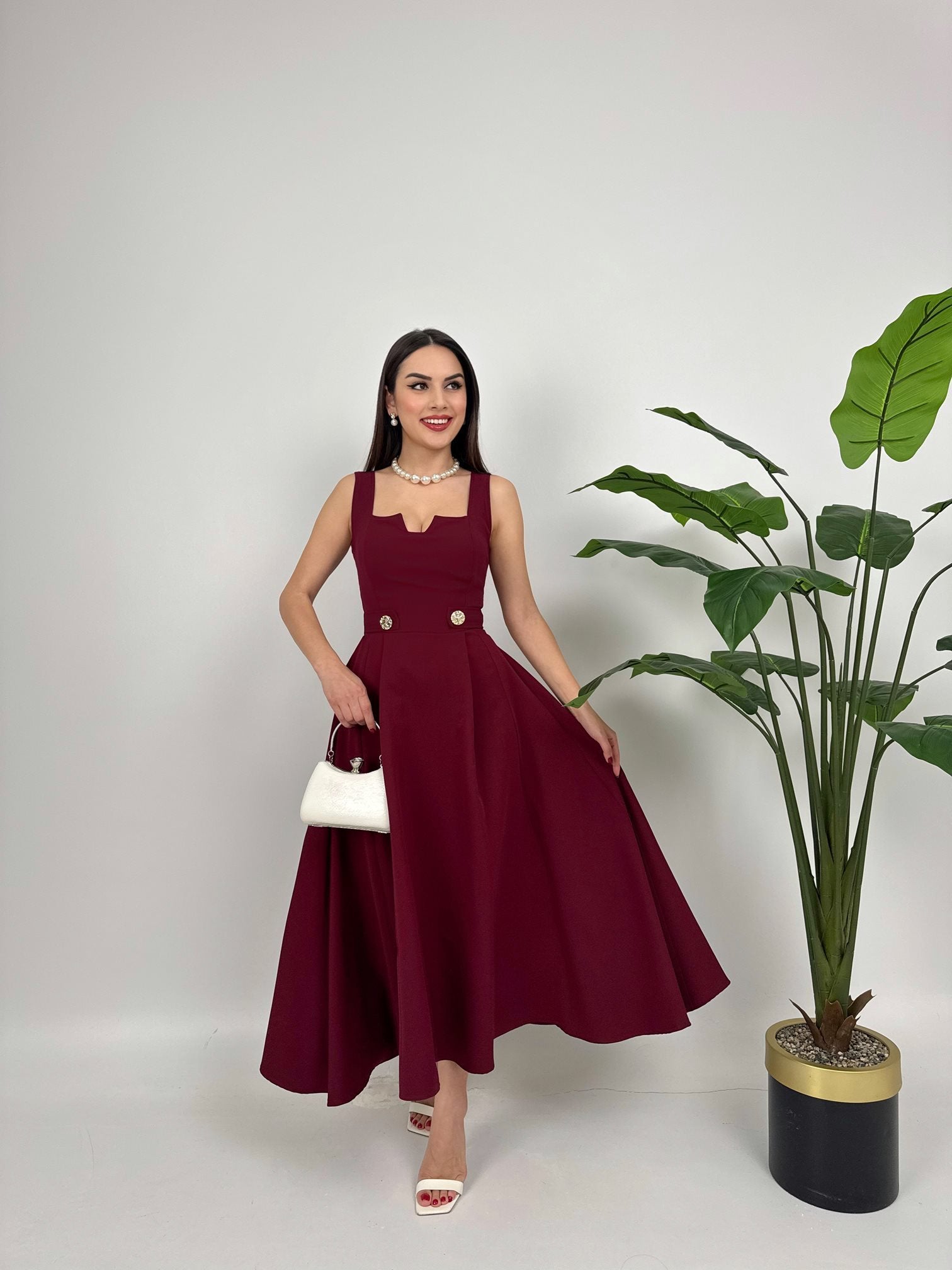 3023 KEMERİ DÜĞMELİ ELBİSE