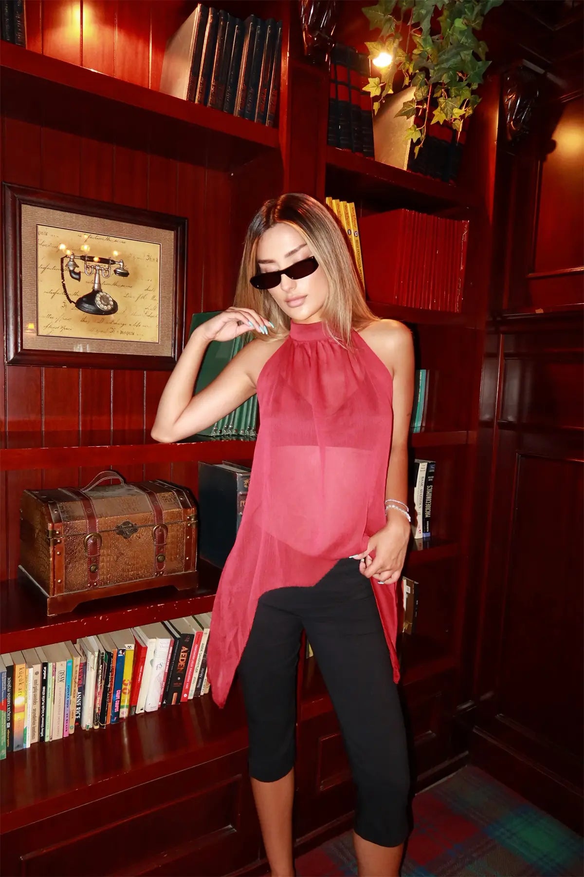 Kırmızı Tül Detay Crop Top