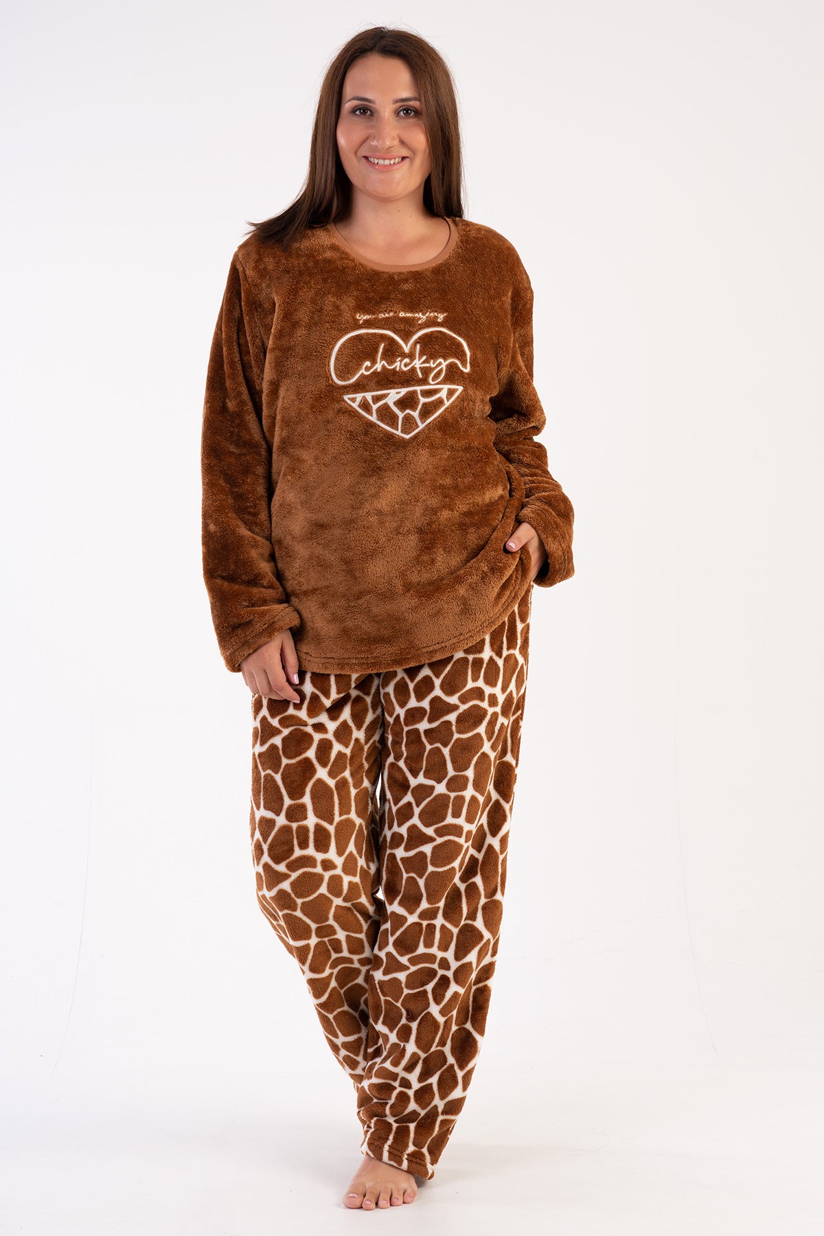 KADIN SOFT XXL O YAKA UZUN KOL ETEGI OVAL CEPLI PIJAMA TAKIM