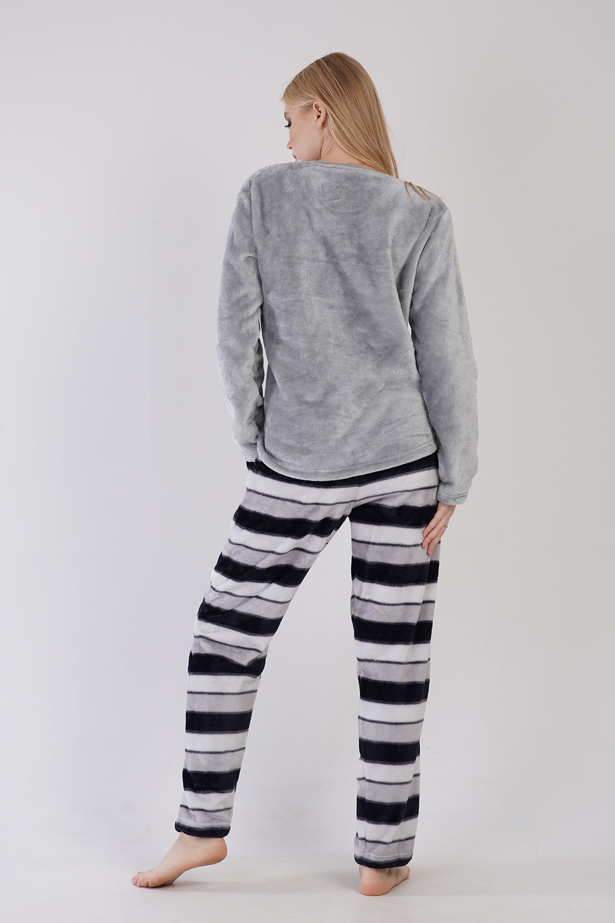 KADIN SOFT O YAKA UZUN KOL ETEGI OVAL CEPLI PIJAMA TAKIM - TAS