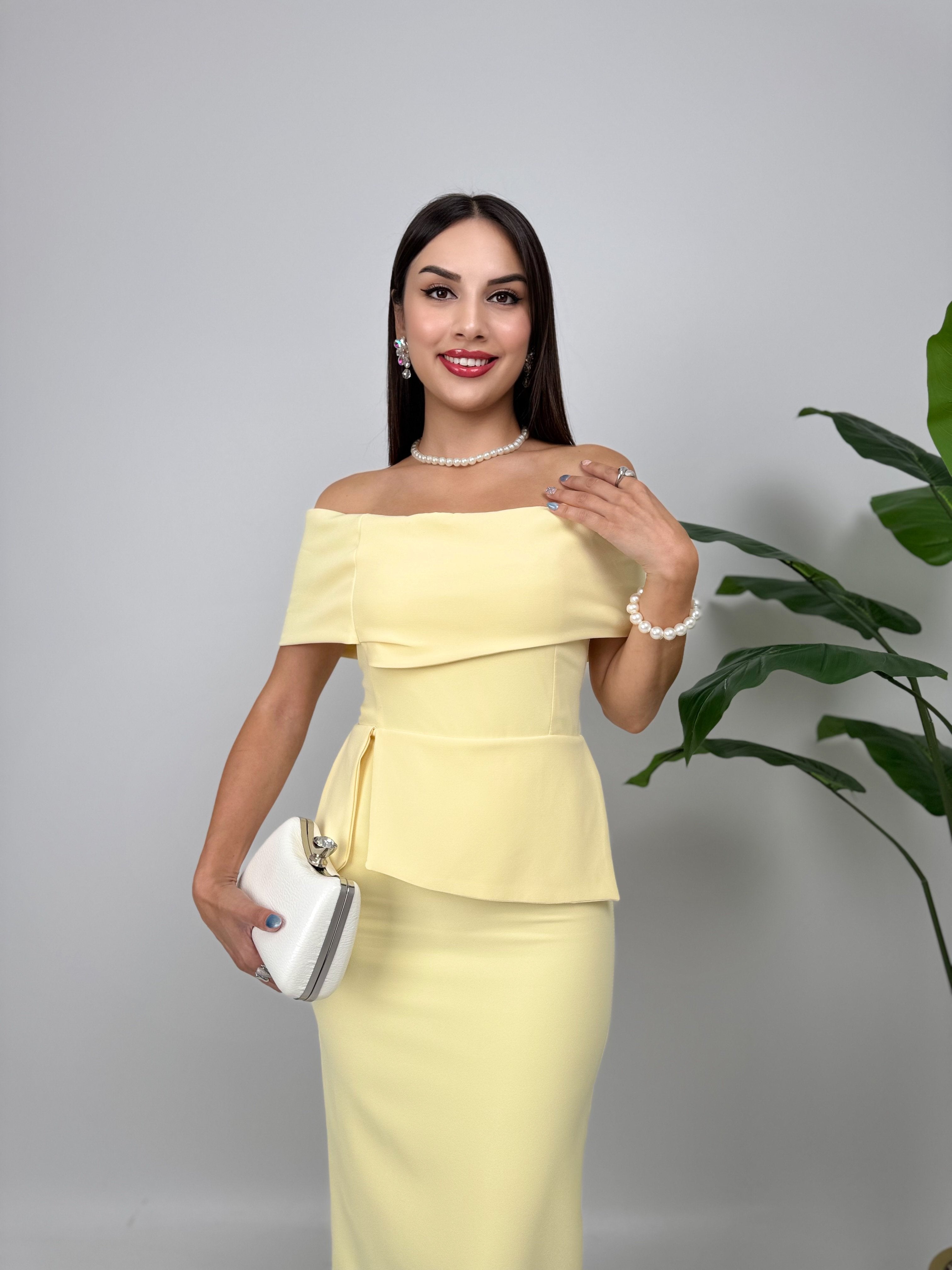 3044 KAYIK YAKA GÜLLÜ ELBİSE
