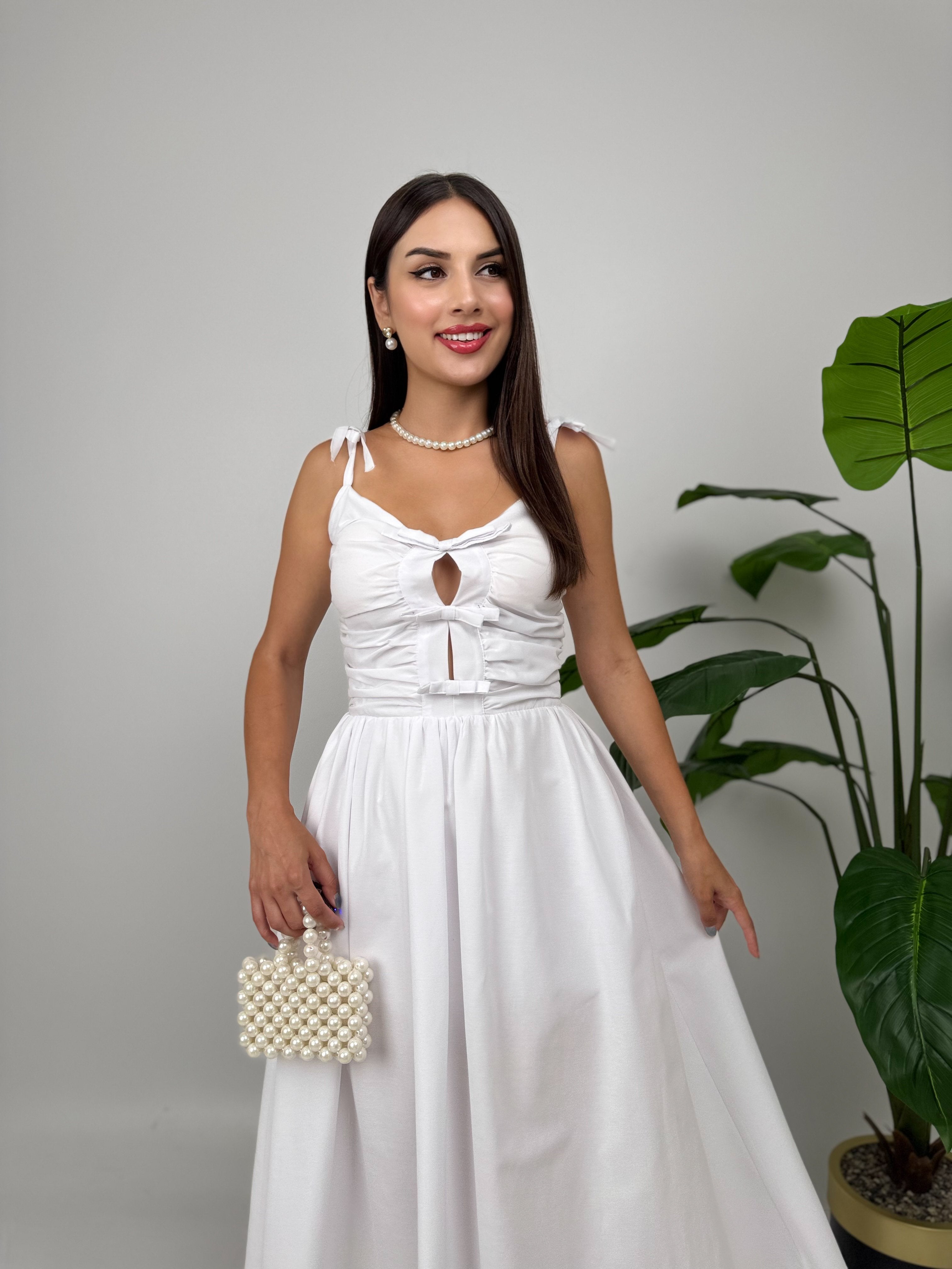 3045 ASKILI GÖĞÜS FİYONKLU ELBİSE