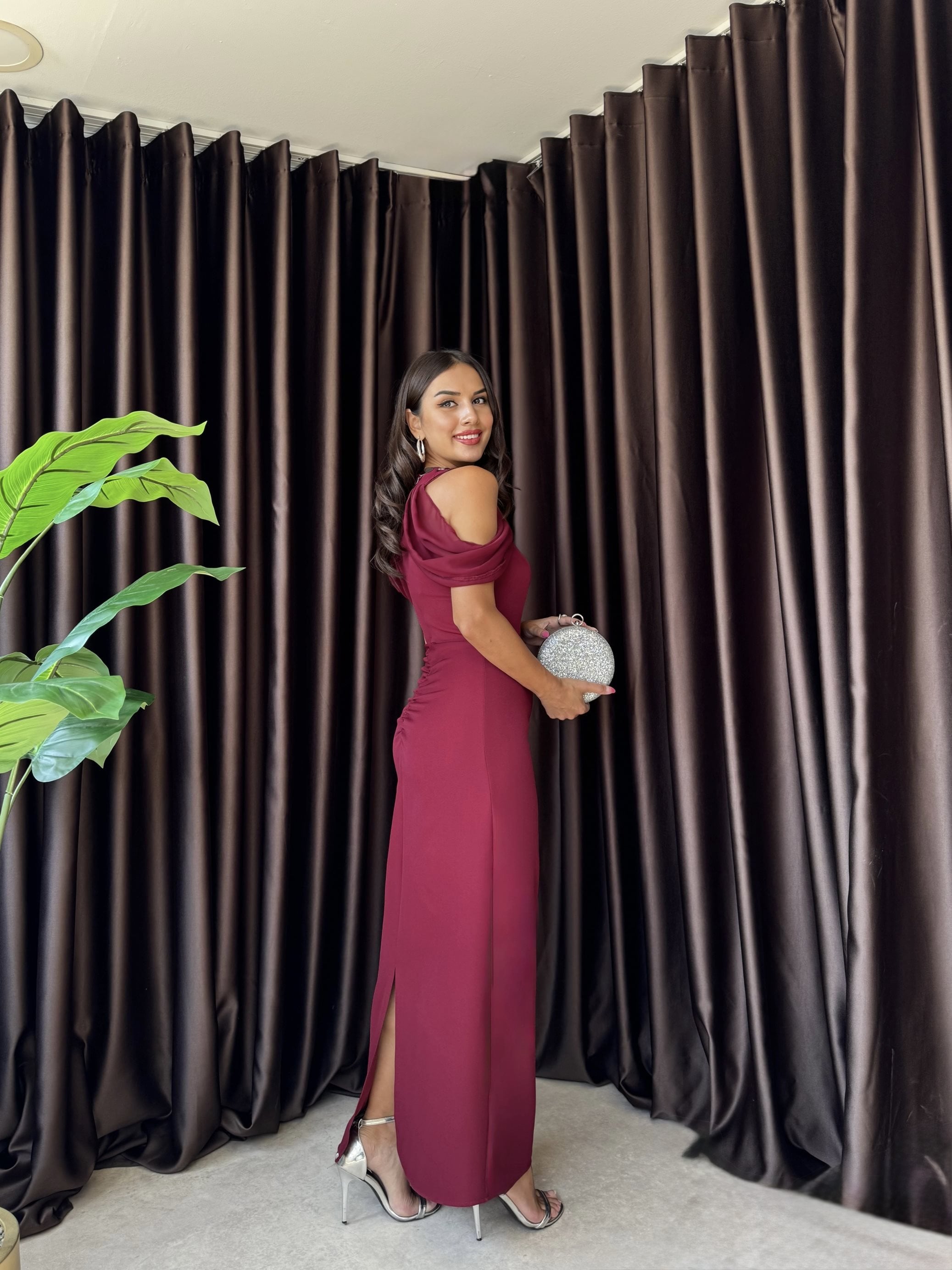 3052 OFF SHOULDER DRESS
