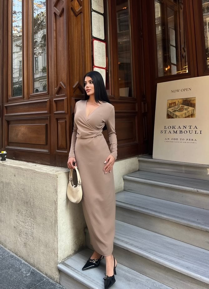 3058 ÖNÜ PİLELİ ELBİSE
