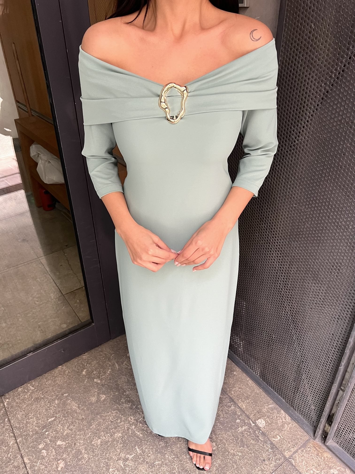 3061 BOAT NECK DRESS WITH ACCESSORIES