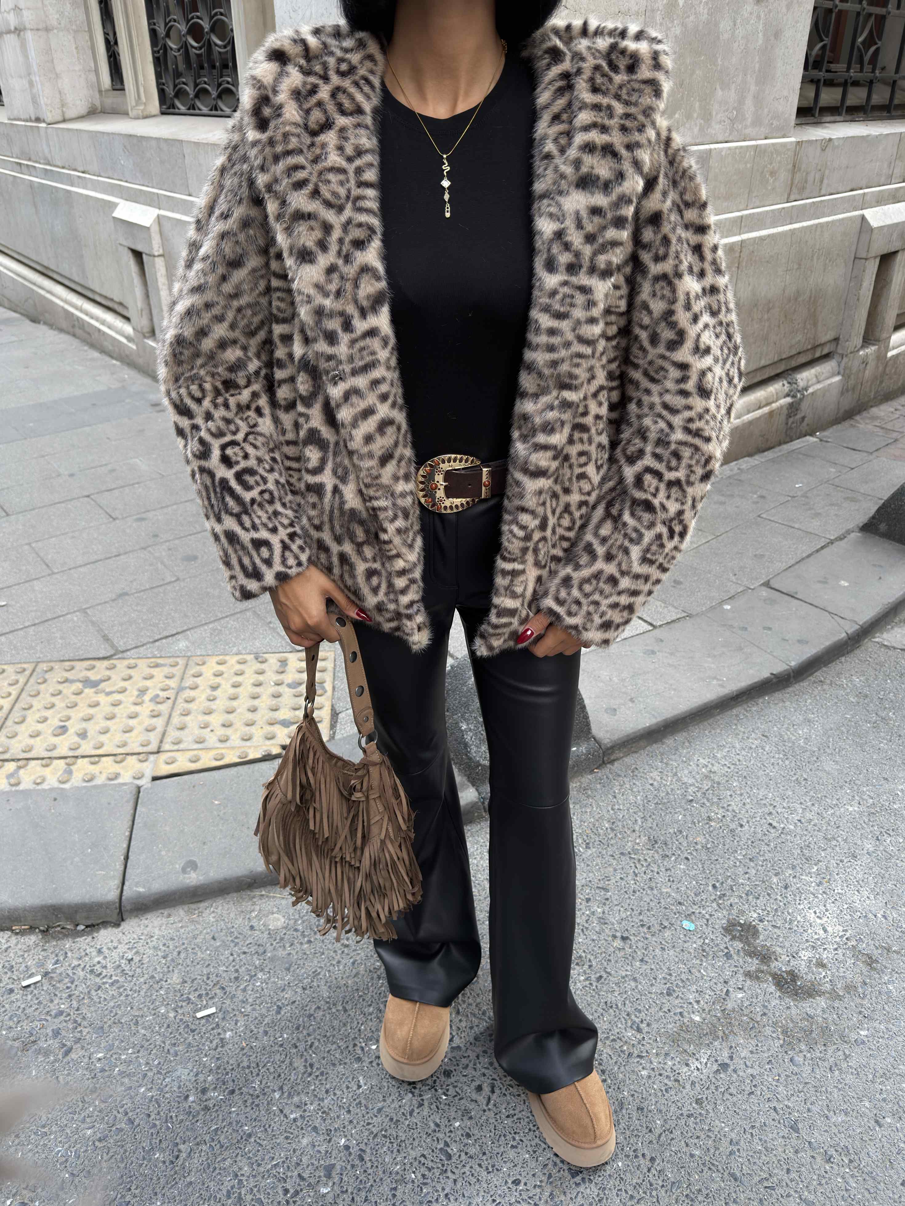 3098 HOODED LEOPARD FUR