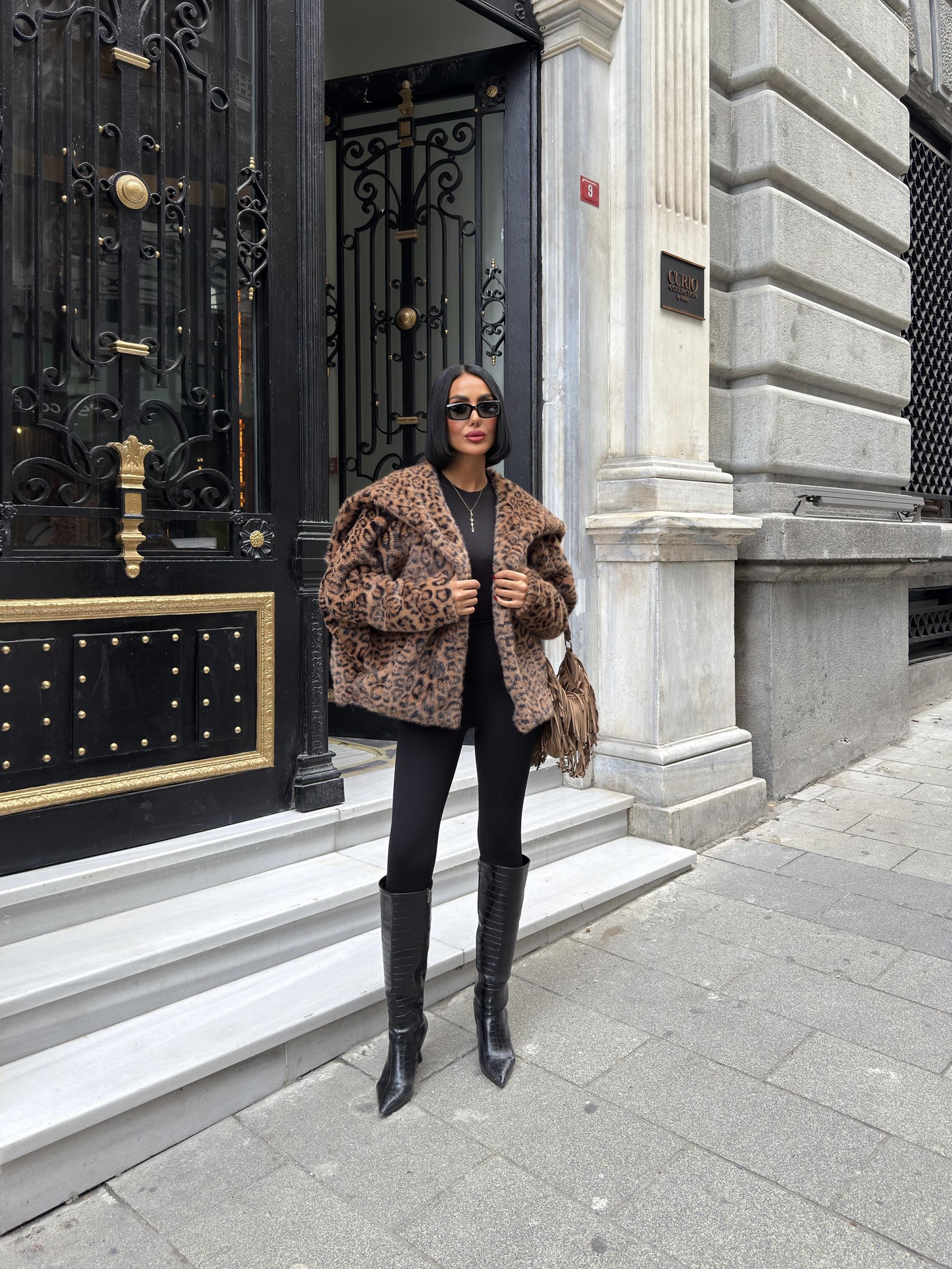 3098 HOODED LEOPARD FUR