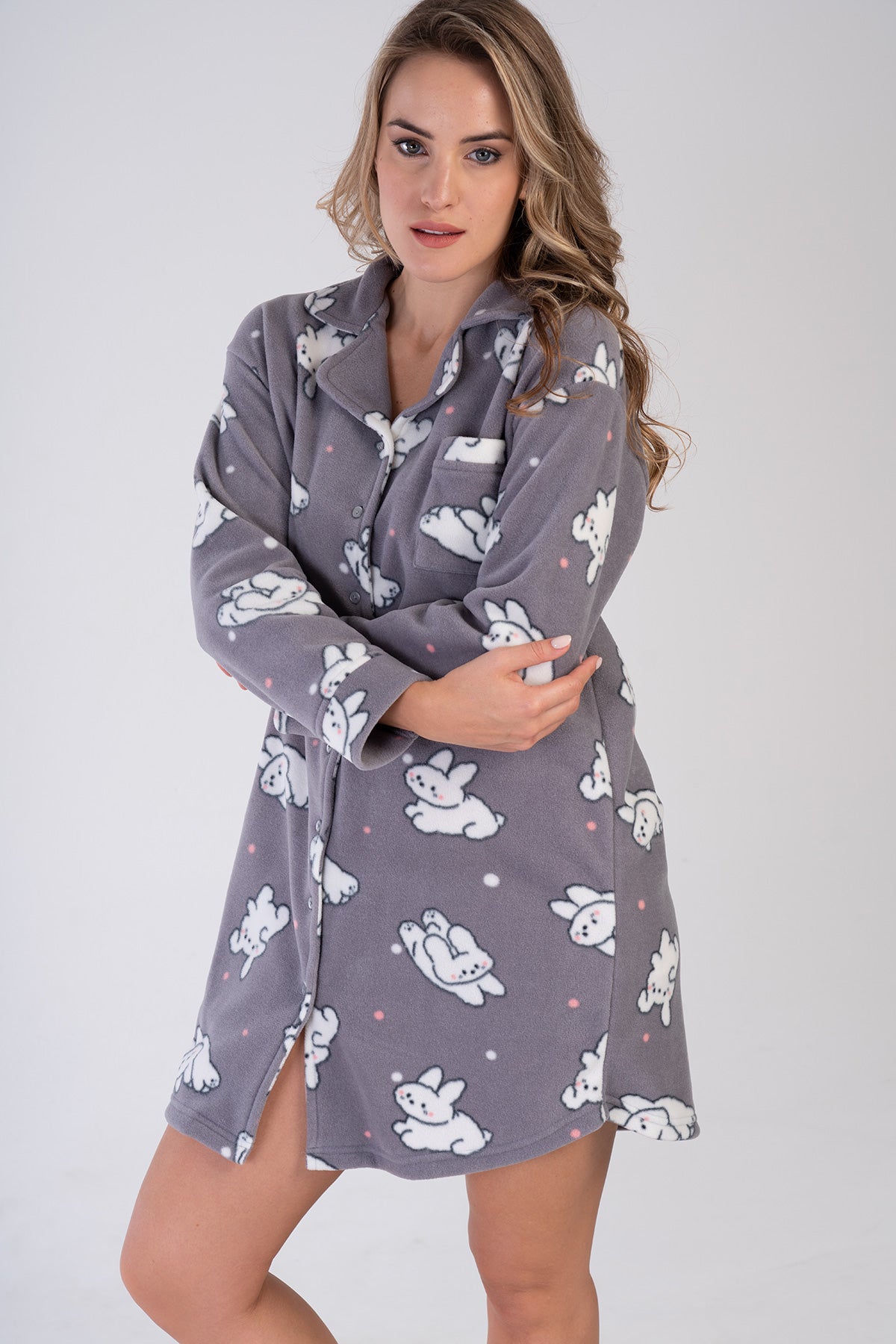 KADIN POLAR TAMAMI DUGMELI UZUN KOL ETEGI OVAL GOMLEK TUNIK