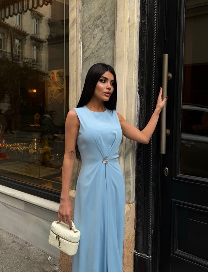 3114 FRONT PLEATED DRESS