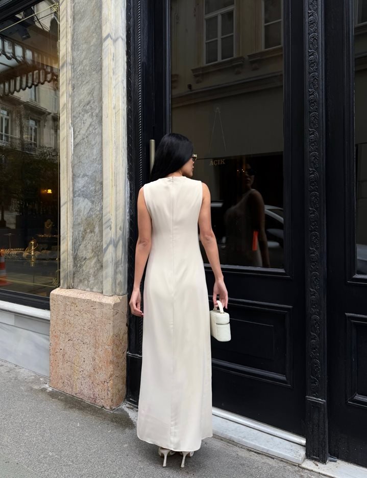 3114 FRONT PLEATED DRESS