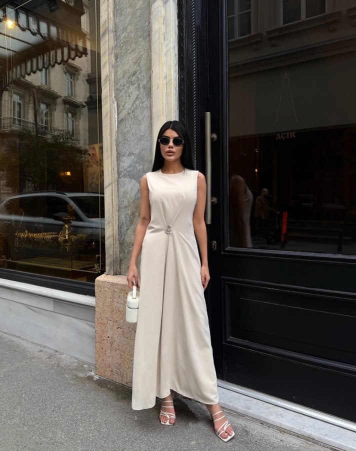 3114 FRONT PLEATED DRESS