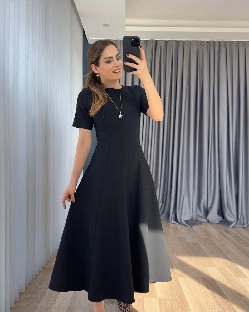 Kadın Kısa Kollu Bisiklet Yaka Maksi Boy Ithal Krep Elbise , 31243