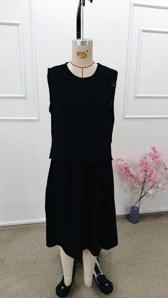 Women's Sleeveless Round Neck Button-Front Aerobin Blouse and Midi Skirt Two-Piece Set, 31650
