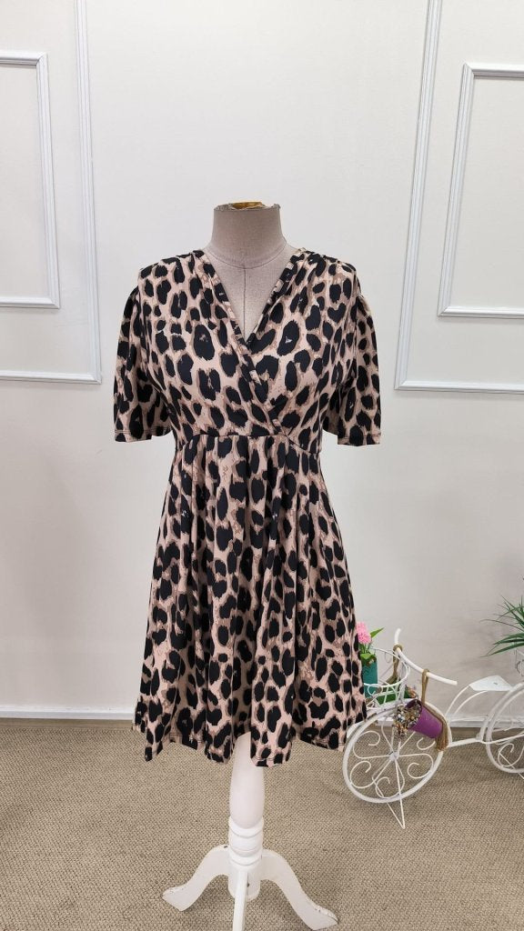 Kadın Kısa Kollu Kruvaze Yakalı Leopar Desenli Mini Süprem Elbise , 31810