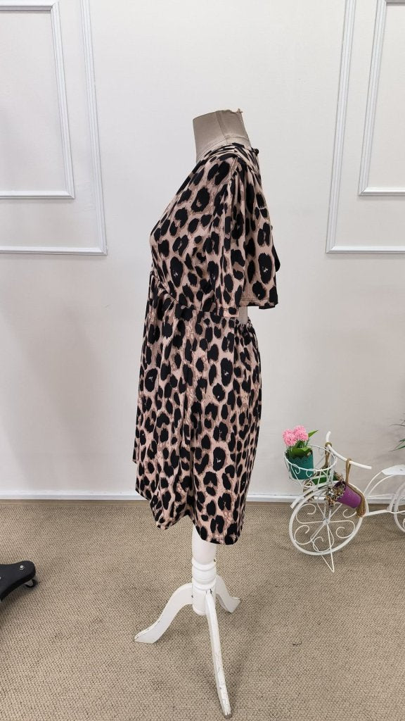 Kadın Kısa Kollu Kruvaze Yakalı Leopar Desenli Mini Süprem Elbise , 31810