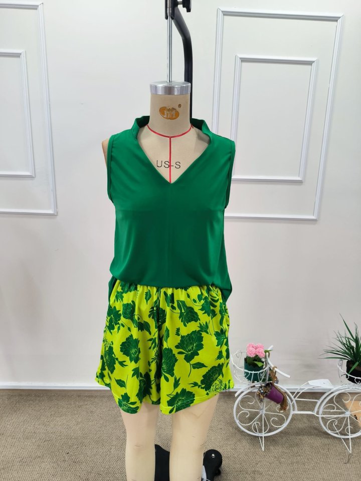 Kadın Askılı V Yakalı Sandy Bluz Ve Desenli Short Ikili Takım , 32354