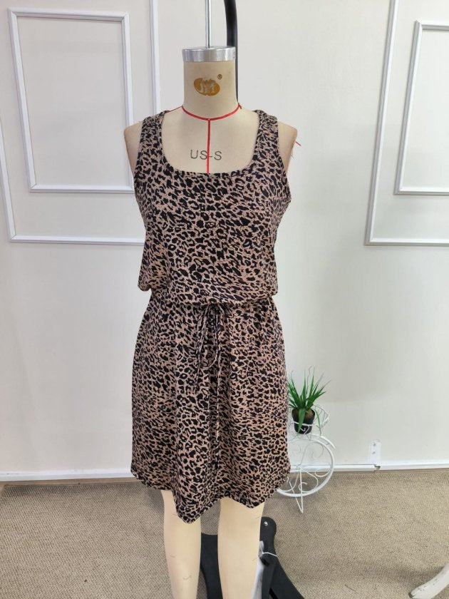 Kadın Askılı Yuvarlak Yakalı Beli Kusaklı Leopar Desenli Kısa Süprem Elbise, 35225