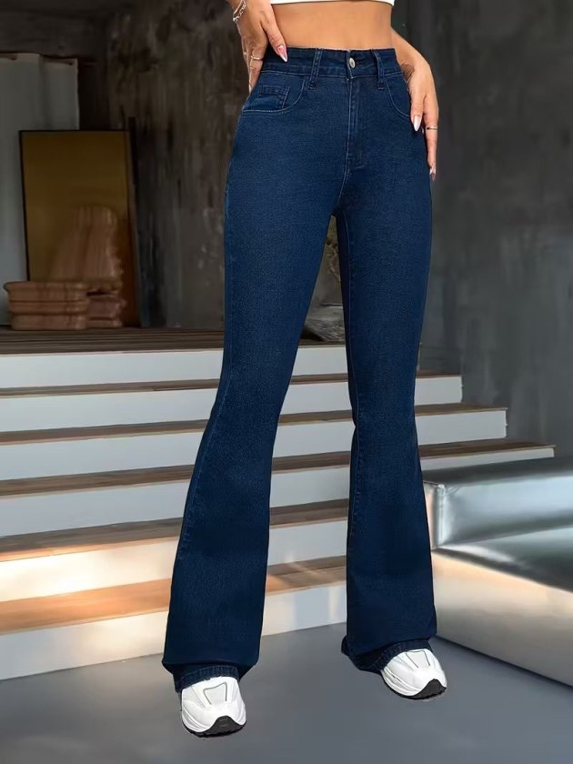 Kadın Yüksek Bel Paçaya Doğru Geniş Kot Pantolon, 35442