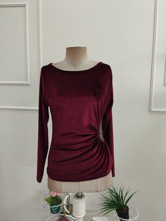 Kadın Uzun Kollu Yakası Açık Belden Taş Detaylı Kadife Bluz , 37433