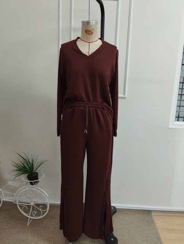 Kadın Uzun Kollu V Yakalı Viskon Iki Iplik Bluz Ve Yırtmaç Detaylı Pantolon Ikili Takım, 37524